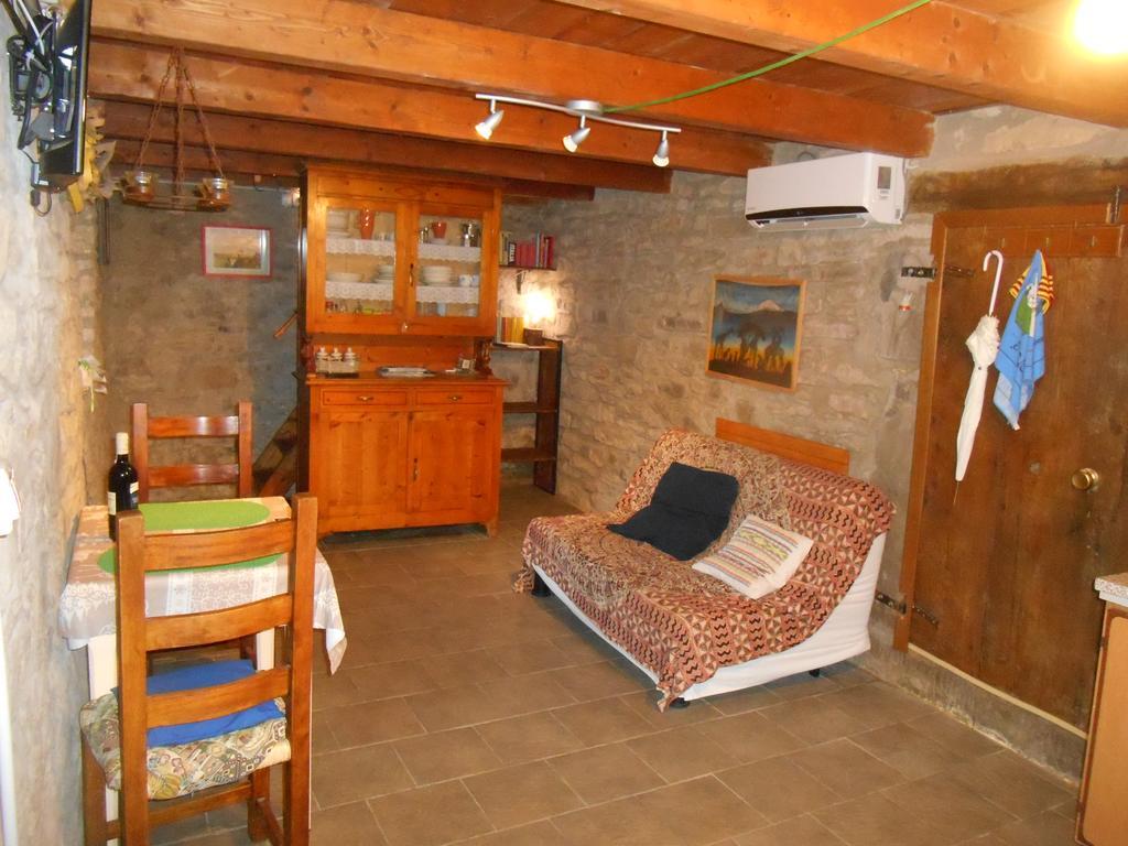 Gasthaus La Casa Nel Bosco-Senza Auto Ponte della Venturina Exterior foto